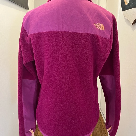 The North Face Women's Pink Jacket - Picture 5 of 5